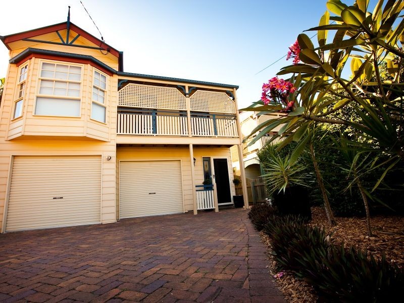 58 Griffith Street, Sandgate QLD 4017
