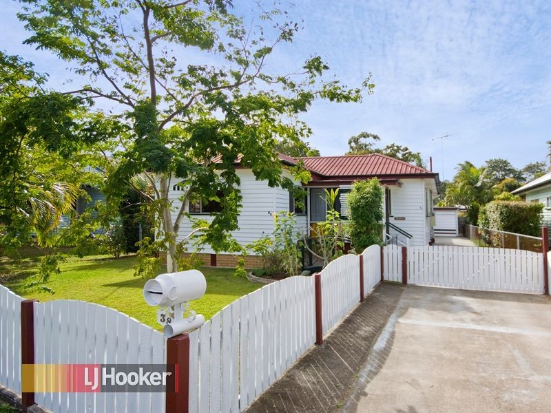 38 Clayton Street, Sandgate QLD 4017