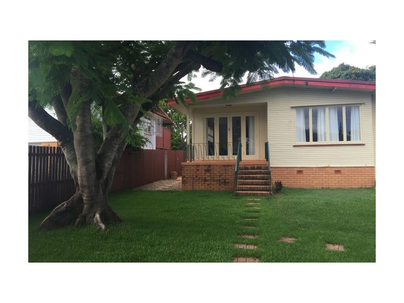 15 Caronga Street, Wavell Heights QLD 4012