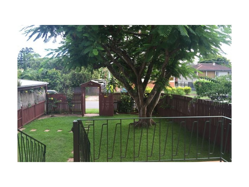 15 Caronga Street, Wavell Heights QLD 4012