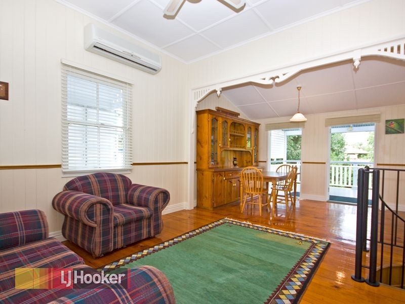 6 Cotton Street, Shorncliffe QLD 4017