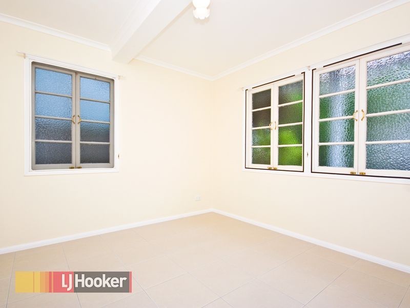 6 Cotton Street, Shorncliffe QLD 4017