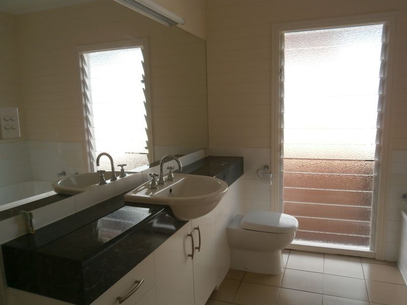 34 Grove Street, Albion QLD 4010