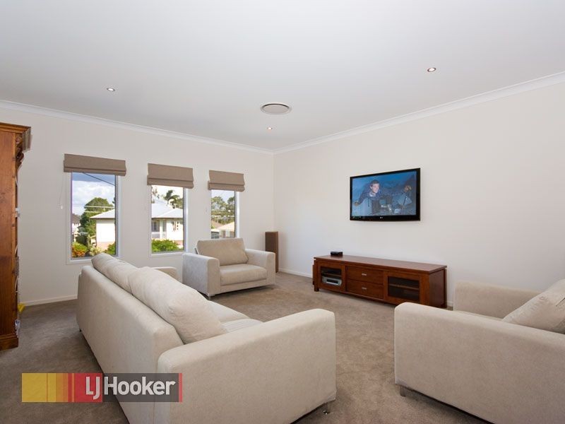 111 Alexandra Street, Sandgate QLD 4017