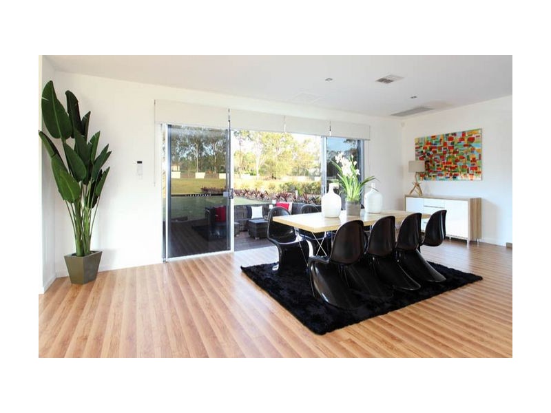 24 Priestley Road, Bridgeman Downs QLD 4035