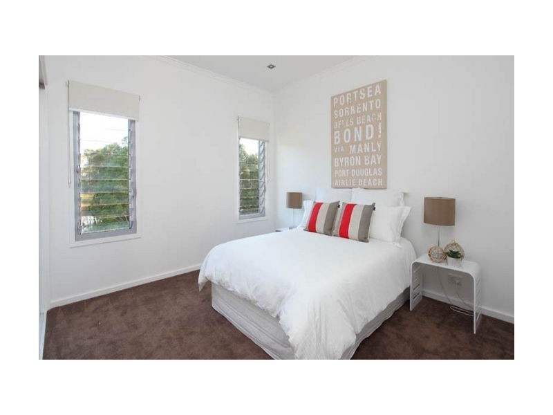 24 Priestley Road, Bridgeman Downs QLD 4035