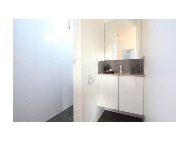 24 Priestley Road, Bridgeman Downs QLD 4035