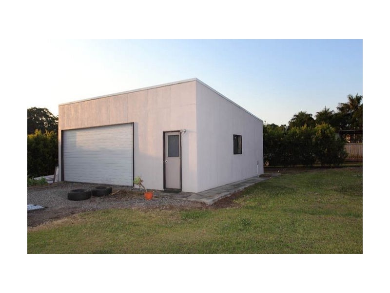 24 Priestley Road, Bridgeman Downs QLD 4035