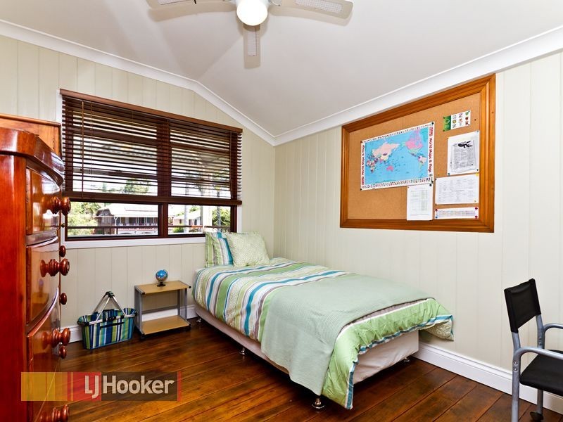 26 Gilpin Street, Shorncliffe QLD 4017