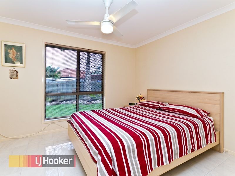 14 Cambridge Crescent, Fitzgibbon QLD 4018