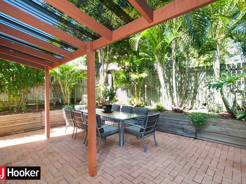 2/33 Hall St, Chermside QLD 4032