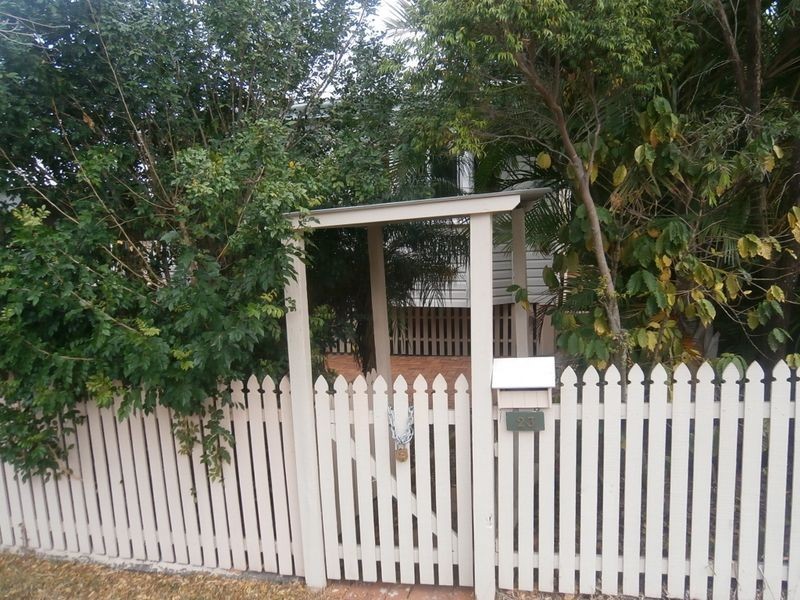 23 Ninth Ave, Kedron QLD 4031