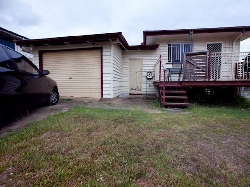 43 Pfingst Road, Wavell Heights QLD 4012