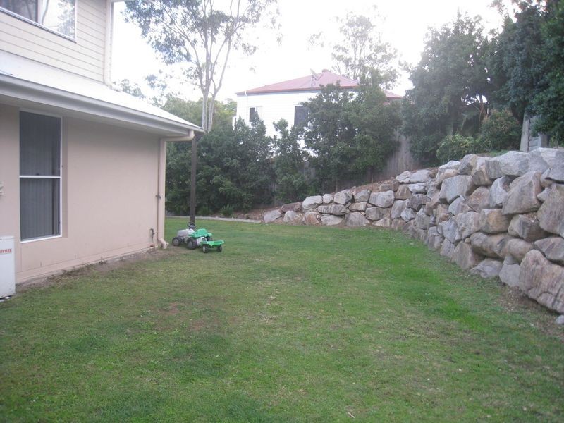 18 Cannow Street, Ferny Grove QLD 4055