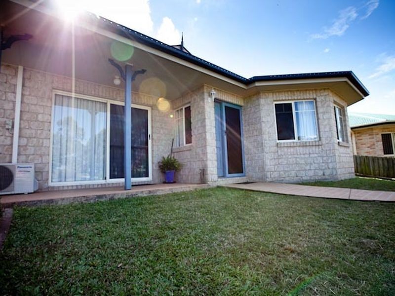 32 Pinnock Crescent, North Lakes QLD 4509