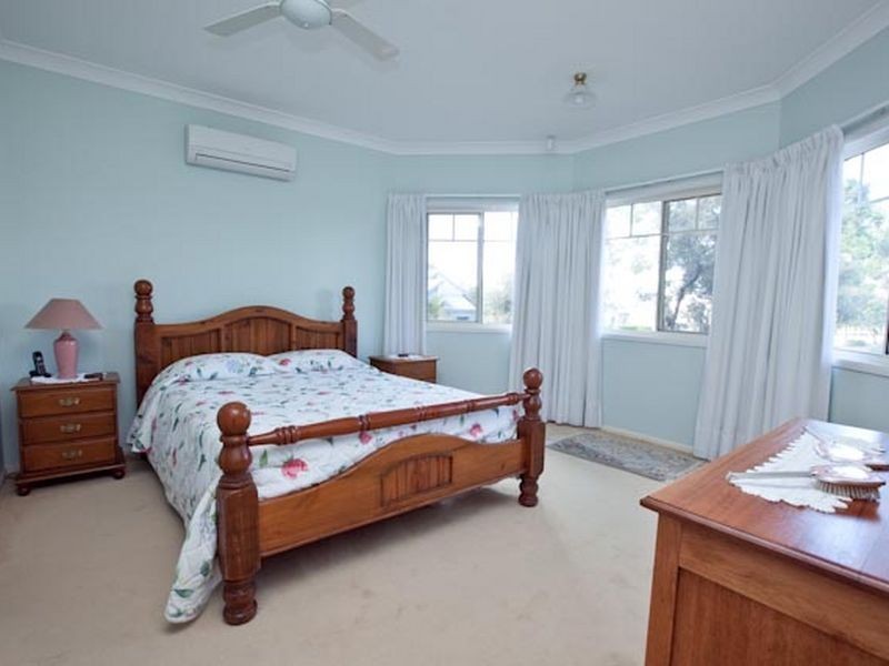 32 Pinnock Crescent, North Lakes QLD 4509