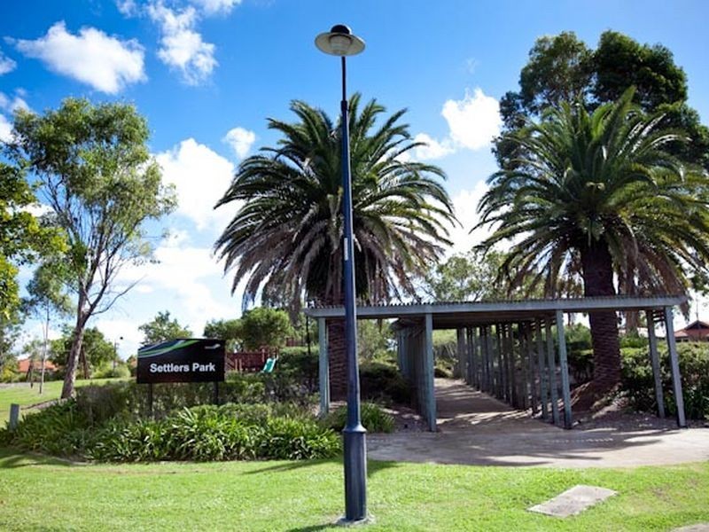 32 Pinnock Crescent, North Lakes QLD 4509
