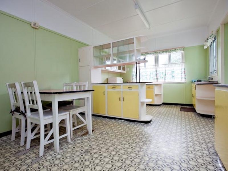 8 Nielson St, Chermside QLD 4032