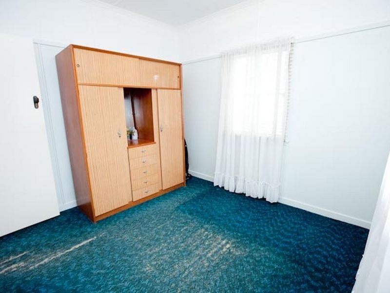 8 Nielson St, Chermside QLD 4032