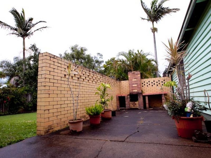 8 Nielson St, Chermside QLD 4032