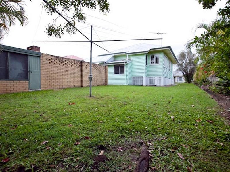 8 Nielson St, Chermside QLD 4032