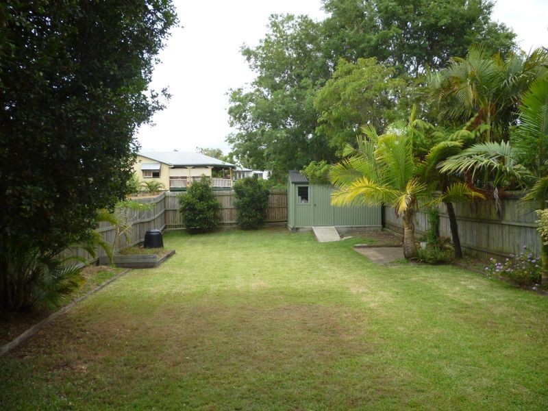 6 Cotton Street, Shorncliffe QLD 4017