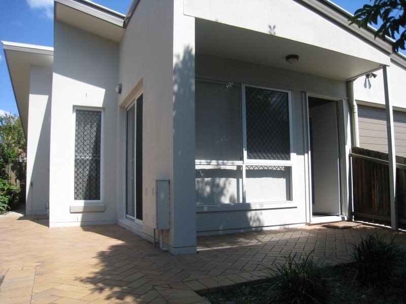 53 Curwen Tce, Chermside QLD 4032
