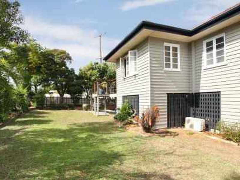 312 Rode Rd, Wavell Heights QLD 4012