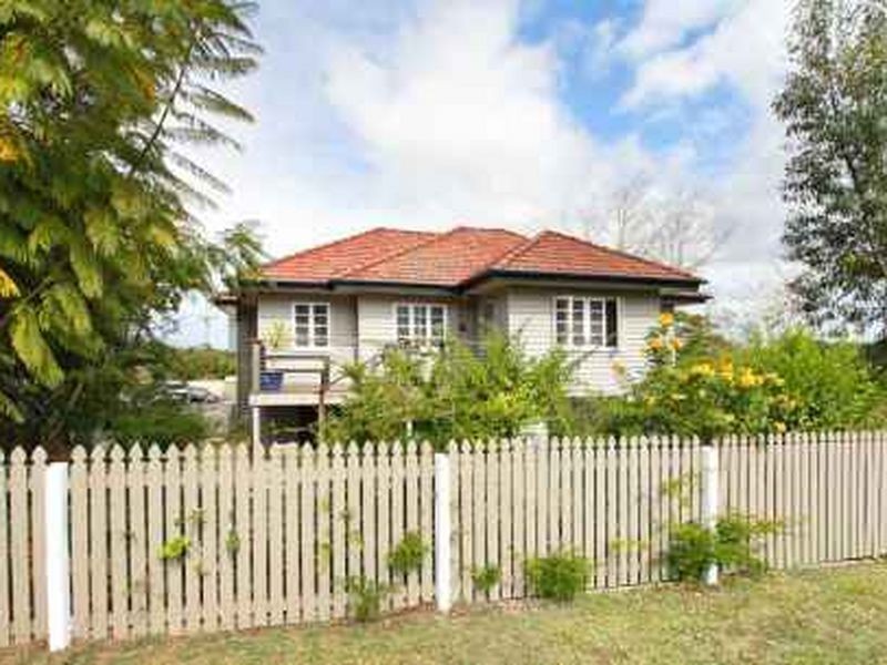 312 Rode Rd, Wavell Heights QLD 4012