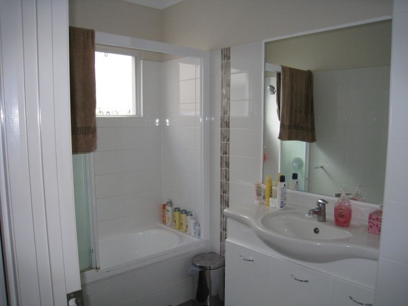 53 Curwen Tce, Chermside QLD 4032
