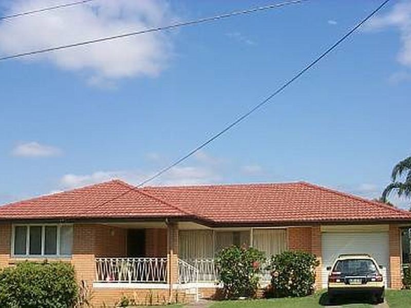 8 Fairlane Street, Chermside West QLD 4032