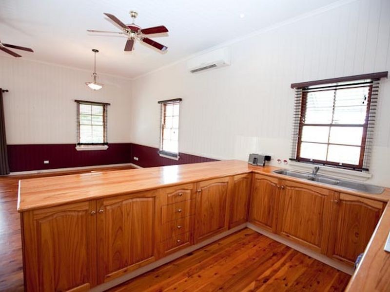 12 Beatham Street, Sandgate QLD 4017