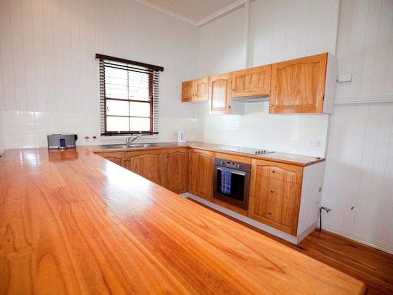 12 Beatham Street, Sandgate QLD 4017