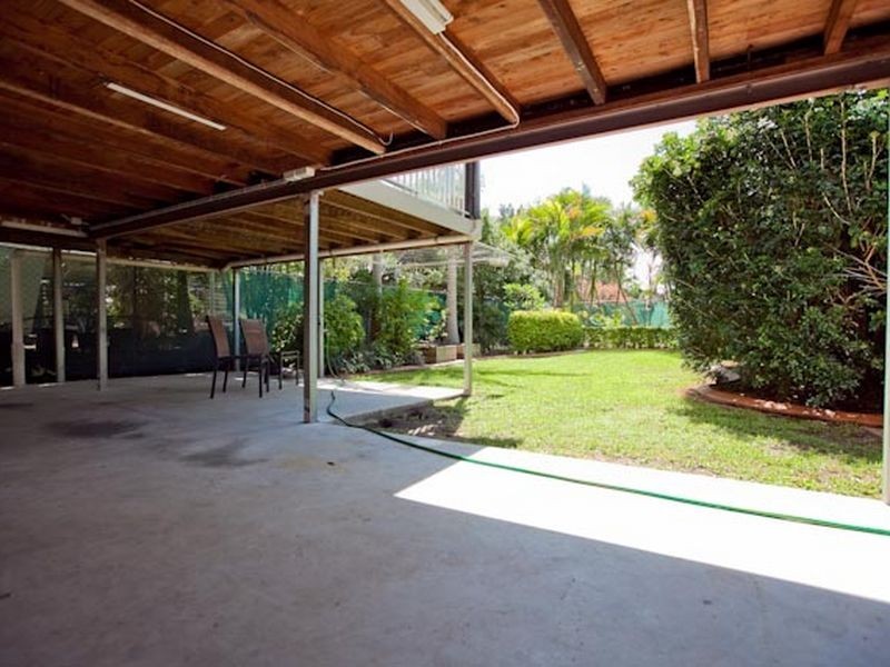 12 Beatham Street, Sandgate QLD 4017