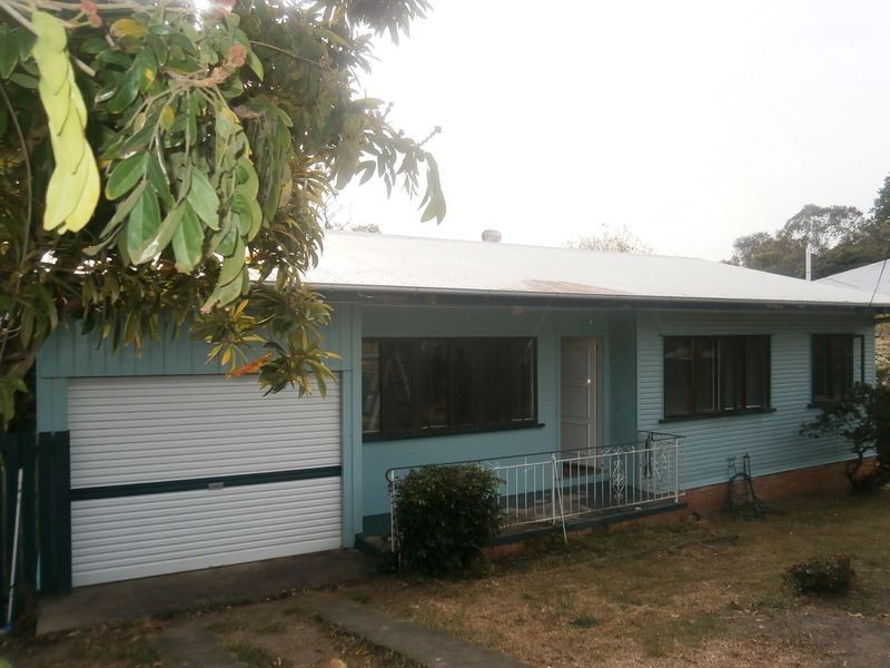 12 Curwen Tce, Chermside QLD 4032