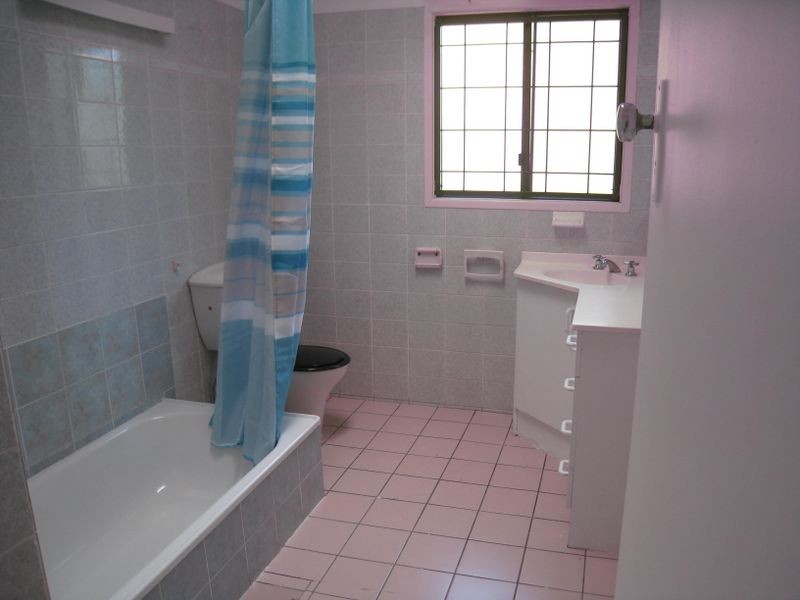 12 Curwen Tce, Chermside QLD 4032