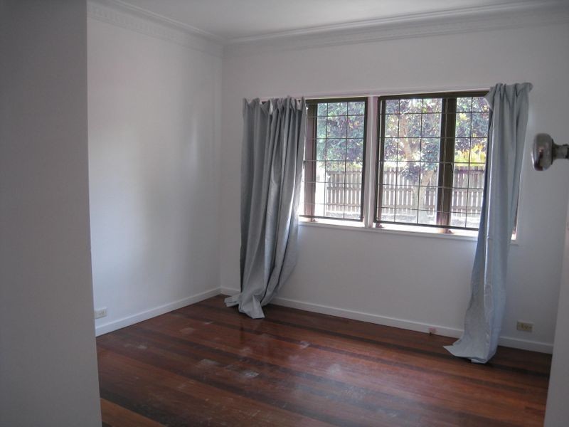 12 Curwen Tce, Chermside QLD 4032