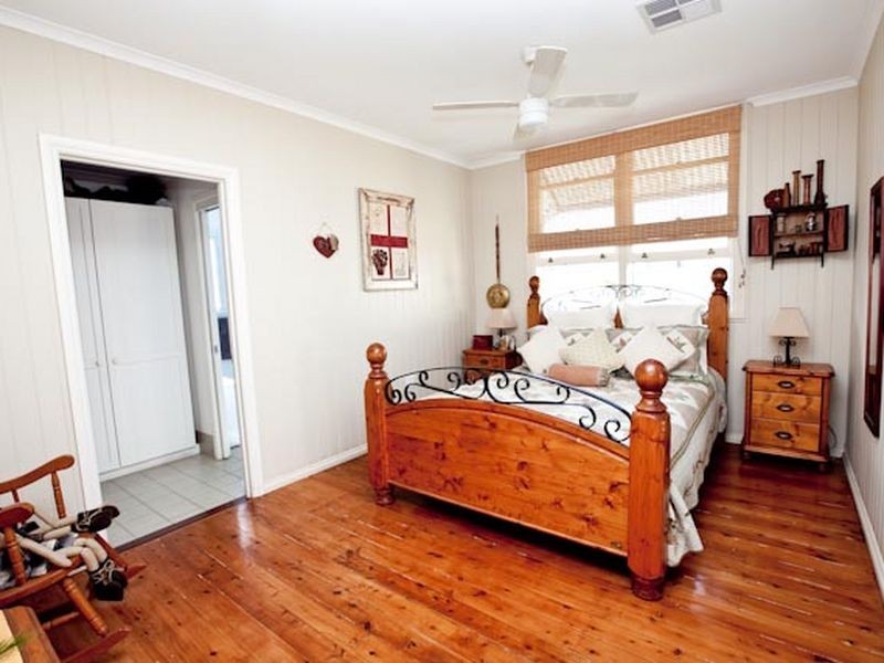 24 Beatham Street, Sandgate QLD 4017