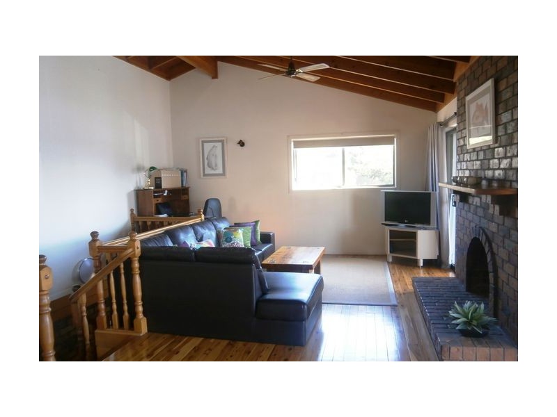 10 Twamley Street, Shorncliffe QLD 4017