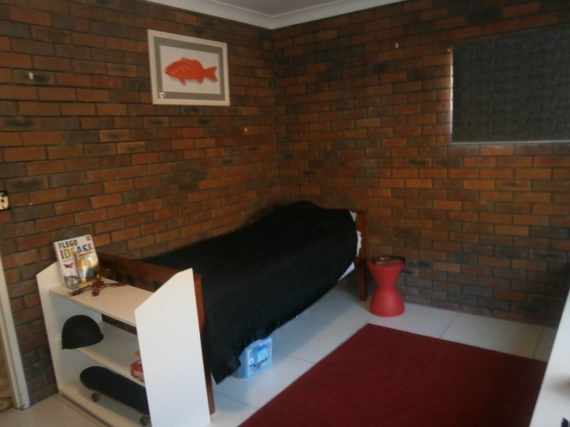 10 Twamley Street, Shorncliffe QLD 4017