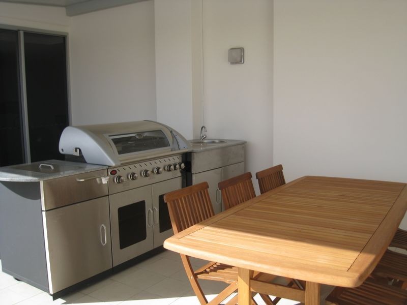 303/20 Playfield St, Chermside QLD 4032