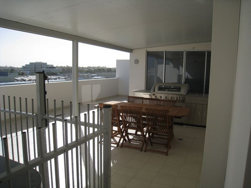 303/20 Playfield St, Chermside QLD 4032