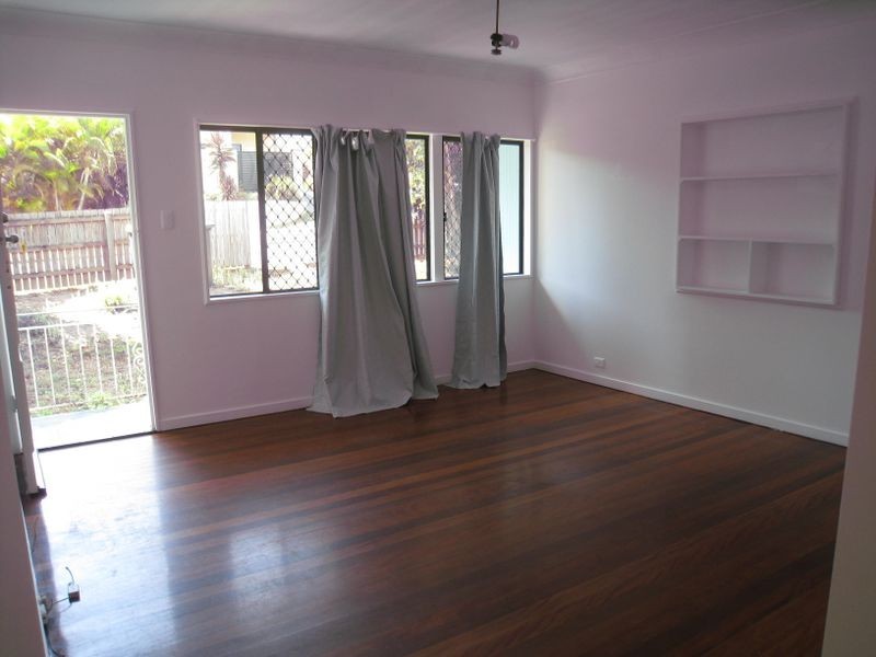 12 Curwen Tce, Chermside QLD 4032