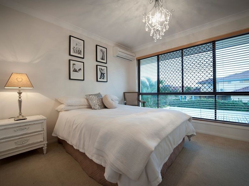 18 Voyager Circuit, Bridgeman Downs QLD 4035