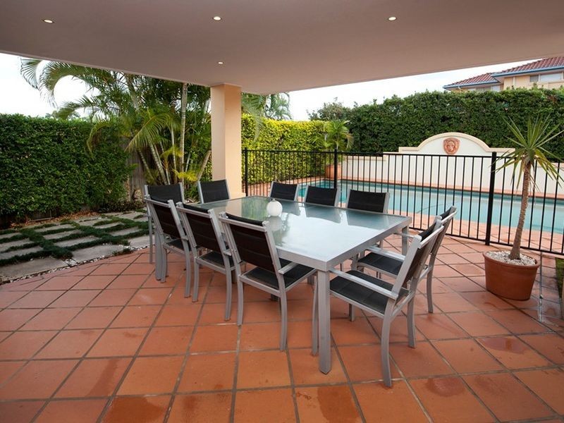 18 Voyager Circuit, Bridgeman Downs QLD 4035