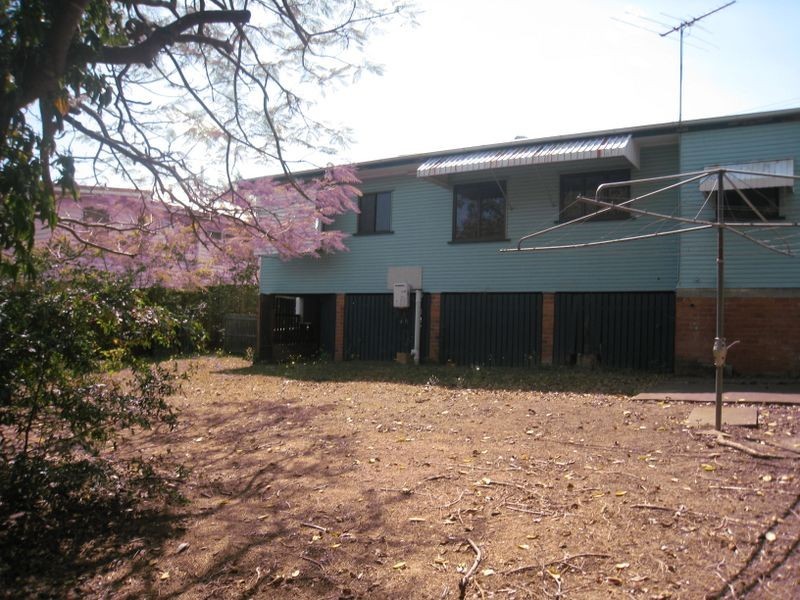 12 Curwen Tce, Chermside QLD 4032