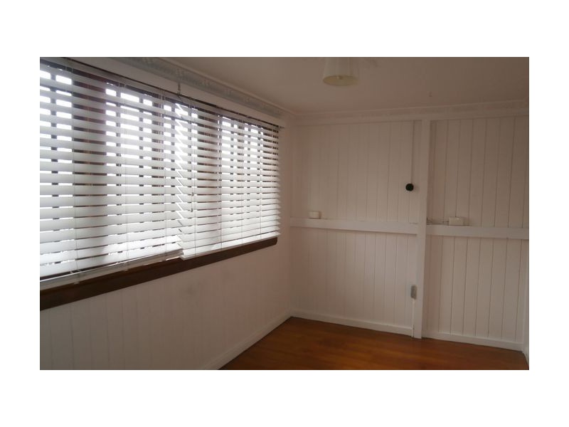 8 Kedron Street, Kedron QLD 4031