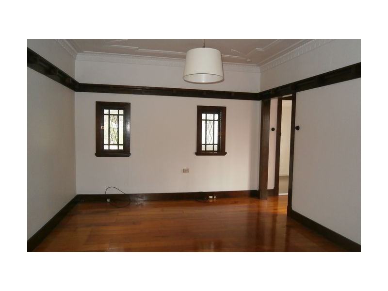 8 Kedron Street, Kedron QLD 4031