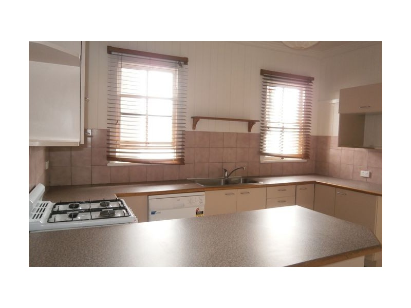 8 Kedron Street, Kedron QLD 4031