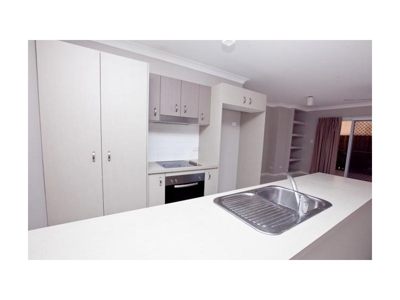 81 Curwen Tce, Chermside QLD 4032